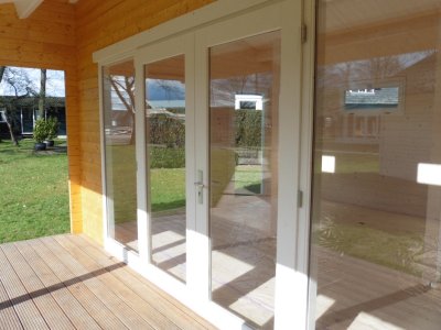 242.15.showmodel-tuinhuis-blokhut-gastenverblijf006.jpg